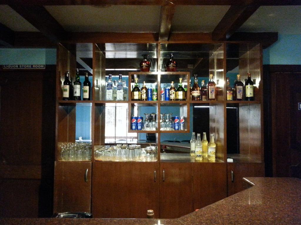 Paramount Inn Sriperumbudur Buitenkant foto